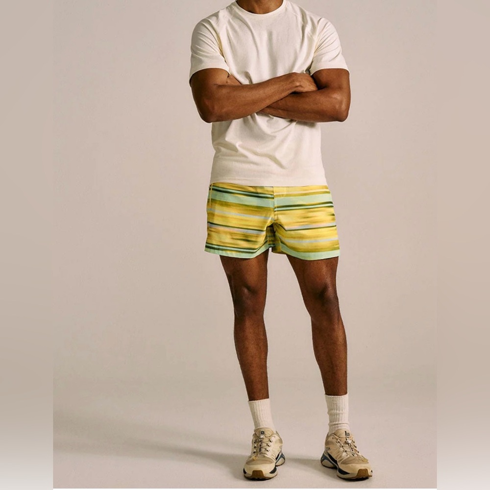 NWT Outdoor Voices Zephyr 5" Shorts Men's Small Yellow Stripe Wildflower Haze